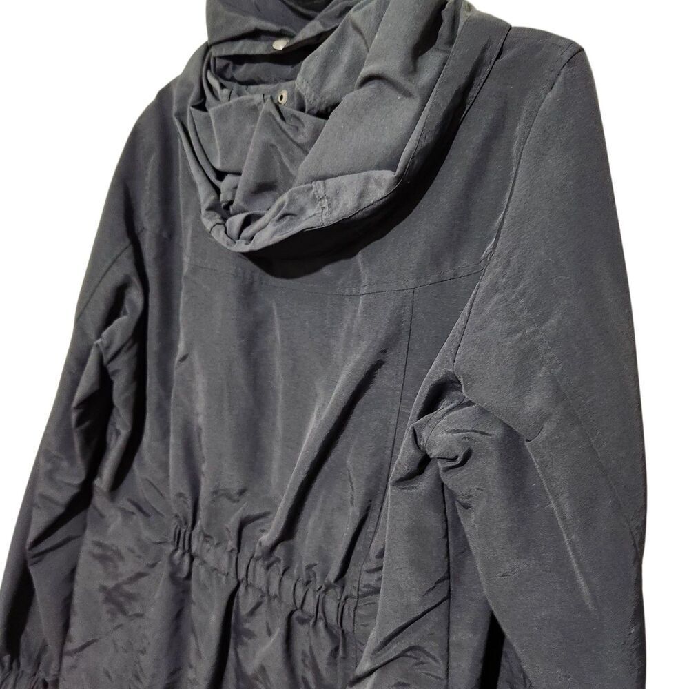 Lands Ends Windbreaker Jacket Size Medium Black Hooded Elastic Waist - Picture 6 of 16